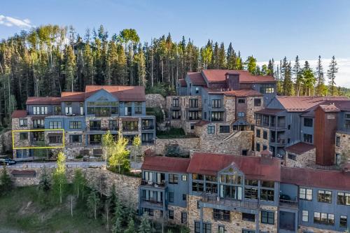 Cassidy Ridge Condos