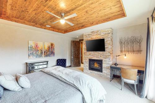 Cassidy Ridge Condos