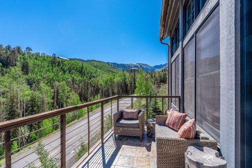 Cassidy Ridge Condos