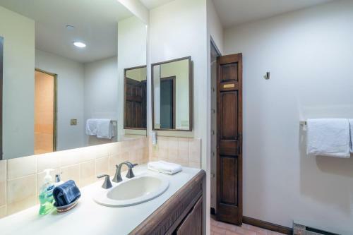 Kayenta 7 - Legend House