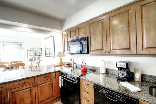 K1 Gore Creek Meadows Townhouse