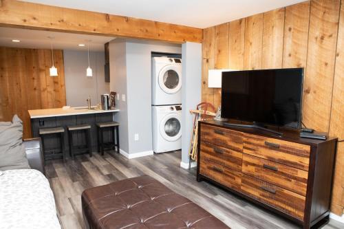 6 Chamonix Lane 1 Bedroom Townhouse