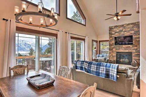 Gorgeous Twin Lakes Home With Deck Overlooking Mtns!