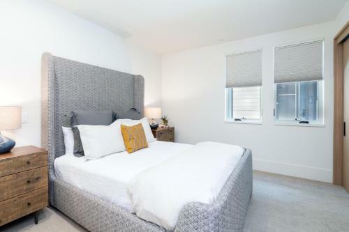 Loft House 101 At Transfer By Exceptional Stays