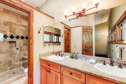 West Vail Condo Retreat