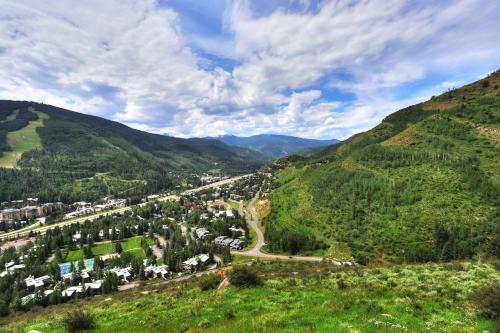Apartamento Luxury Seclusion-stunning Mtn Views-access To Base Amenities Duplex