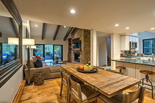 Booth Falls Townhome With Patio - Close To Vail And Bus