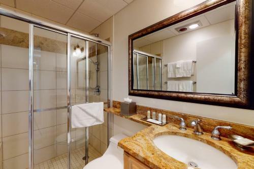 Lion Square Lodge South 576