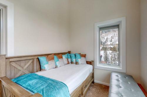 Lion Square Lodge South 576