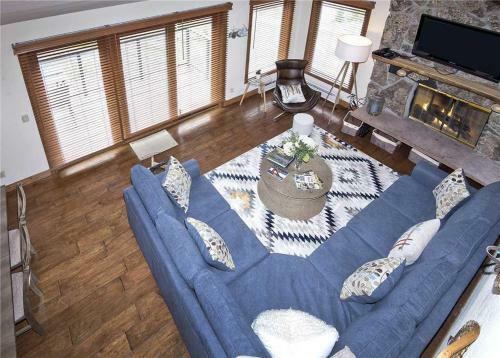 Apartamento 445 Timberfalls Court Condo