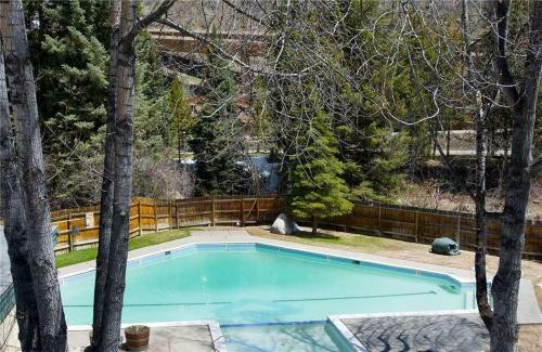 Apartamento 445 Timberfalls Court Condo