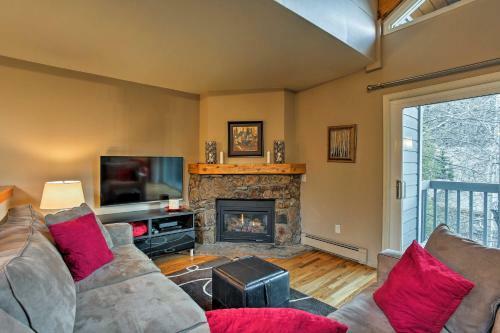 Cozy Vail Townhome With Views Near Shuttle Stop!