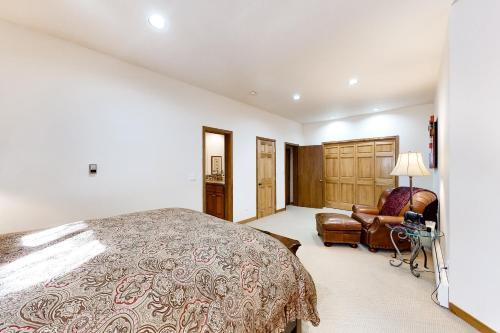 Majestic Vail Golf Course Home