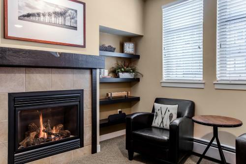 Ski In - Ski Out Modern Condo