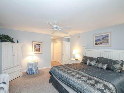 Sea Colony - 53060 Lakeshore
