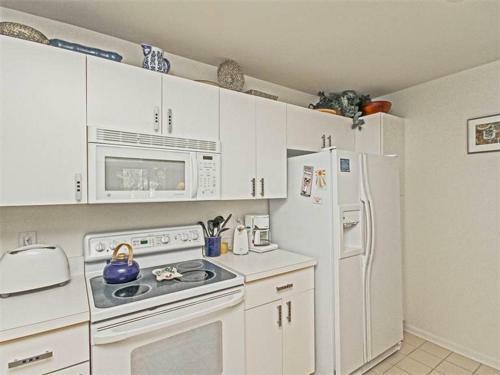 Sea Colony Whispering Pines