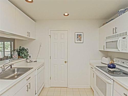 Sea Colony Whispering Pines