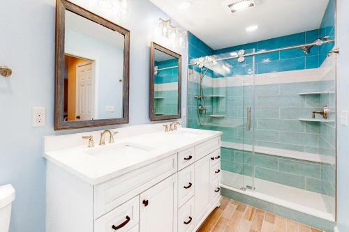 Sea Colony Whispering Pines