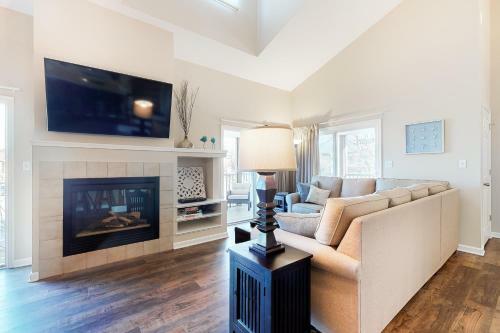 Sea Colony - 56159 Cypress Lake