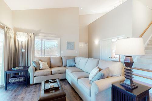 Sea Colony - 56159 Cypress Lake