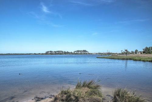 Resort Home With Grill - 1 2 Mi To Bethany Beach