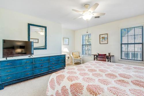 Bahamas Beach Cottages - 602 New Providence