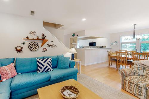 Sea Colony - 53040 Lakeshore