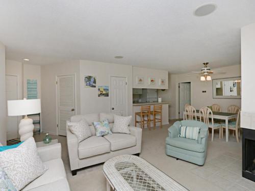 Sea Colony Tall Pines II