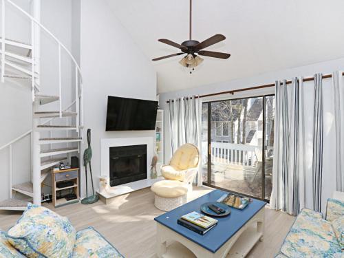 Sea Colony West Lake