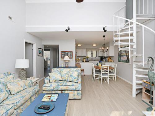 Sea Colony West Lake