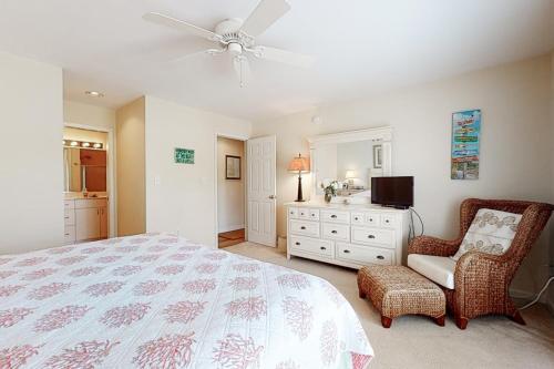 Sea Colony Cypress Lake II