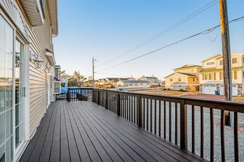 10 W Bayard Street