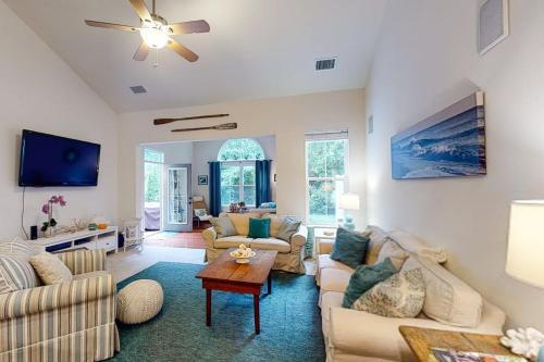 Forest Landing - 37114 Fairway