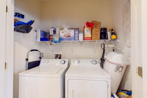 Bear Trap Dunes - 128c October Glory