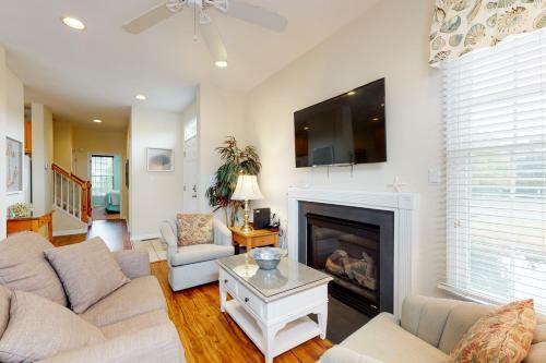 Bear Trap Dunes - 1 Village Green