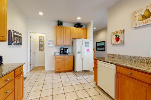 Bear Trap Dunes - 1 Village Green