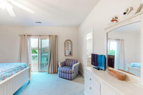 Quillens Point - 38759 Apple