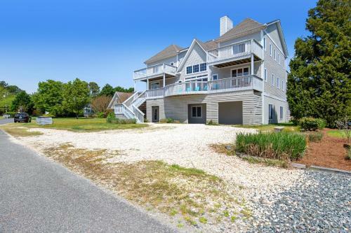 Quillens Point - 38759 Apple