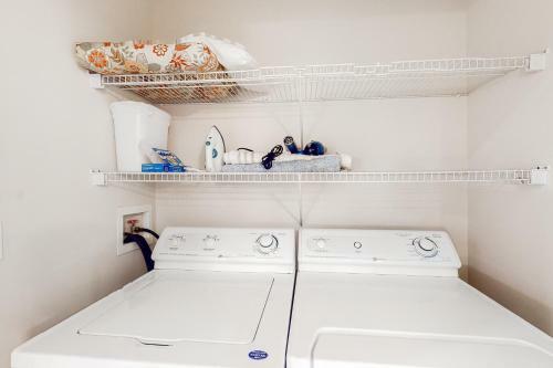 Quillens Point - 38759 Apple