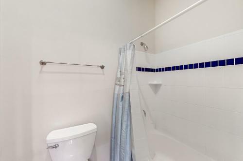 Quillens Point - 38759 Apple