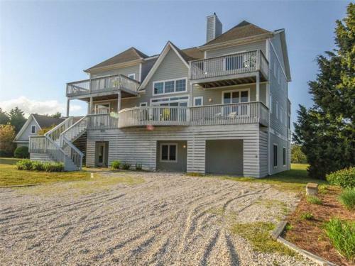 Quillens Point - 38759 Apple