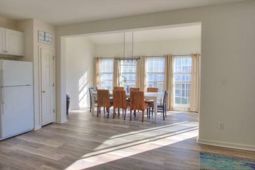 34 Pier Point Dr