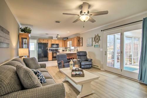 Newly Renovated Home About 3 Mi To Bethany Beach!