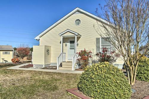 Newly Renovated Home About 3 Mi To Bethany Beach!
