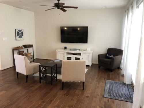 Ocean View Beach Club - 15 Bennett Point