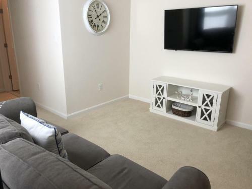 Ocean View Beach Club - 15 Bennett Point