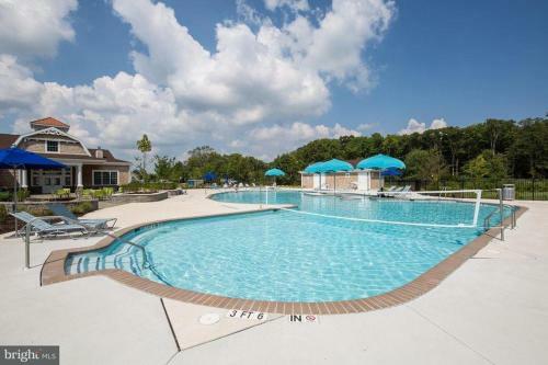 Ocean View Beach Club - 15 Bennett Point