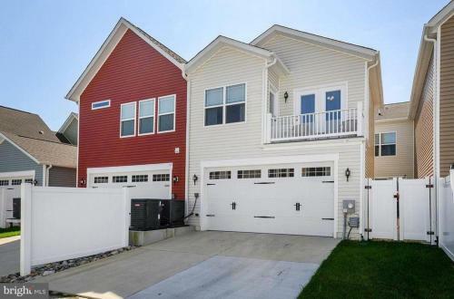 Ocean View Beach Club - 15 Bennett Point