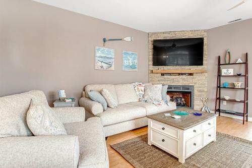 Bethany Breeze - 622 Driftwood