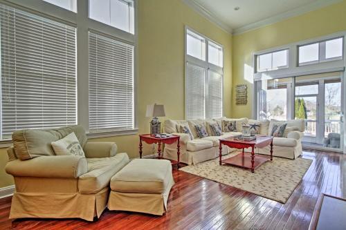 Selbyville Golf Course Home With Deck And Pool Access!